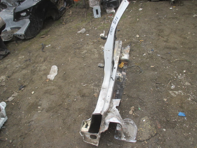 Порог со стойкой левый Ford Focus 3 2011-2015 на Ford Focus 3