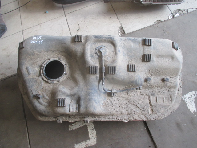 Бак топливный Hyundai ix35  2010-2015 на Hyundai ix35 