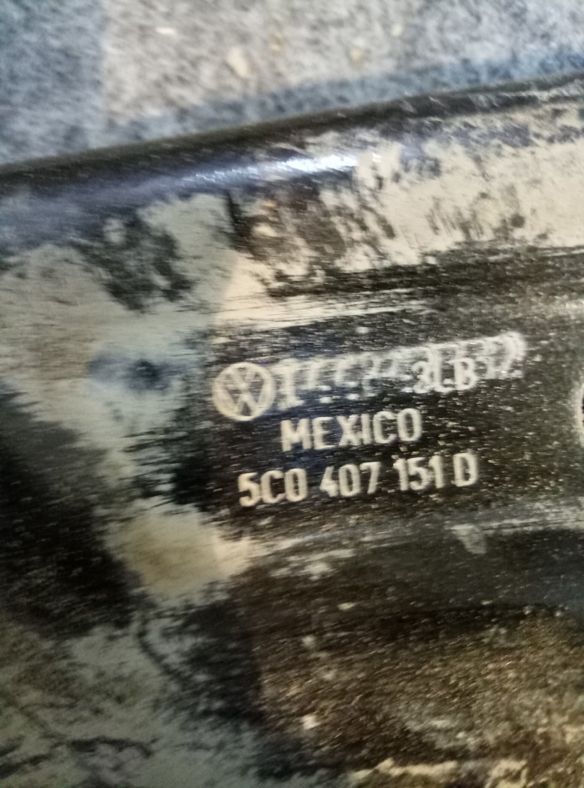 Рычаг подвески левый VW Jetta VI  на Volkswagen Jetta VI