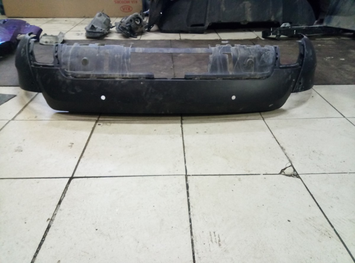 Юбка заднего бампера Land Rover Discovery V HY3217D781 на Land Rover Discovery IV