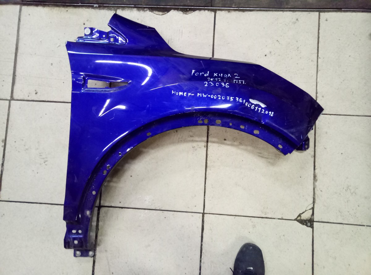 Крыло переднее правое Ford Kuga 2  на Ford Kuga 