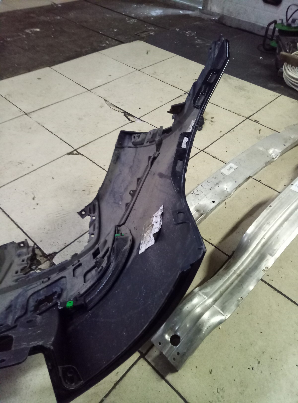 Бампер задний Land Rover Discovery Sport  на Land Rover Discovery Sport (L550)
