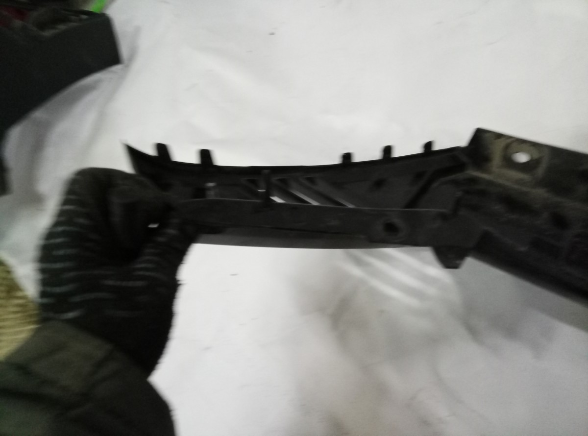Накладка переднего бампера Nissan Qashqai J11    62070HV00A на Nissan Qashqai J11