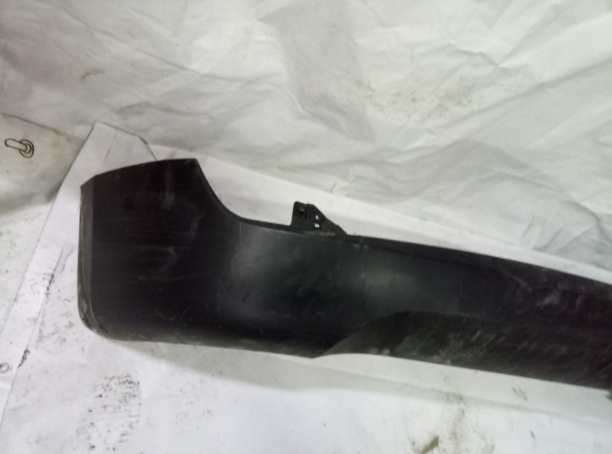 Юбка заднего бампера Hyundai ix35 866122Y000 дефект на Hyundai ix35 