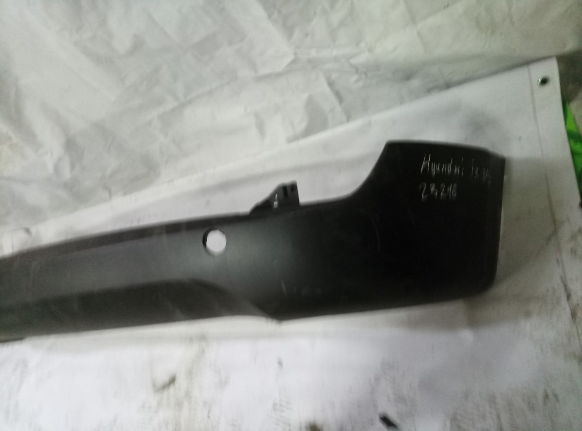 Юбка заднего бампера Hyundai ix35 866122Y000 дефект на Hyundai ix35 