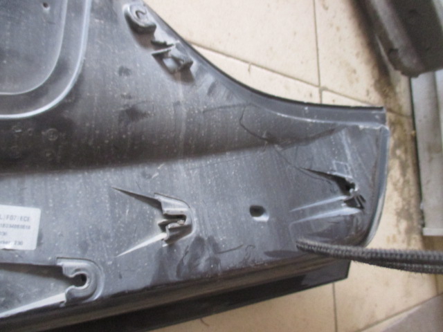Накладка двери багажника BMW 5-Series(F10,F11,F07) 2009-2013 на BMW 5-Series(F10,F11,F07)