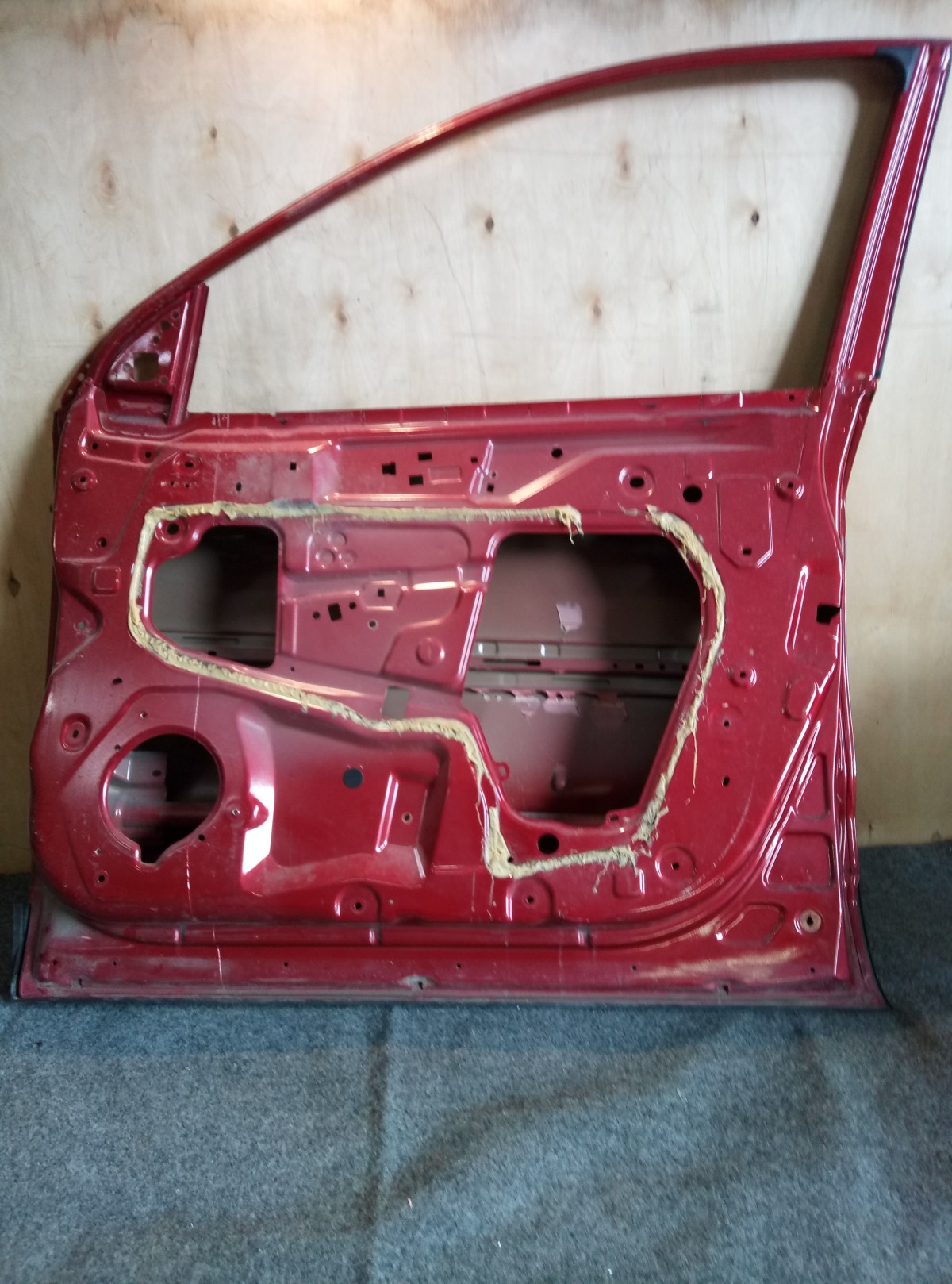 Дверь передняя правая Nissan Qashqai    H01004EAMA на Nissan Qashqai J11