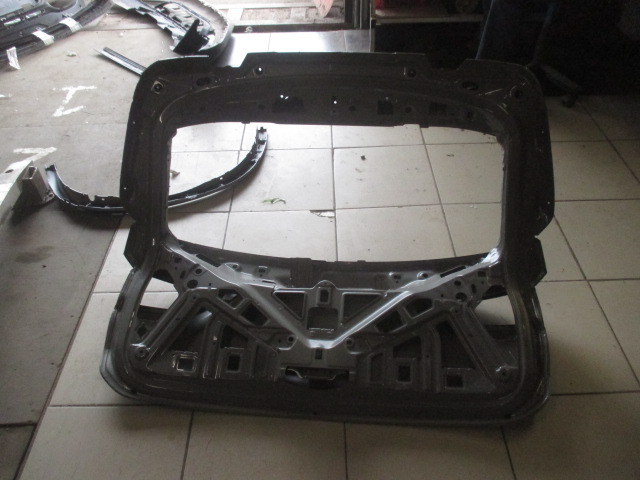 Дверь багажника BMW X1 F48 2015-н.в. на BMW X1 F48