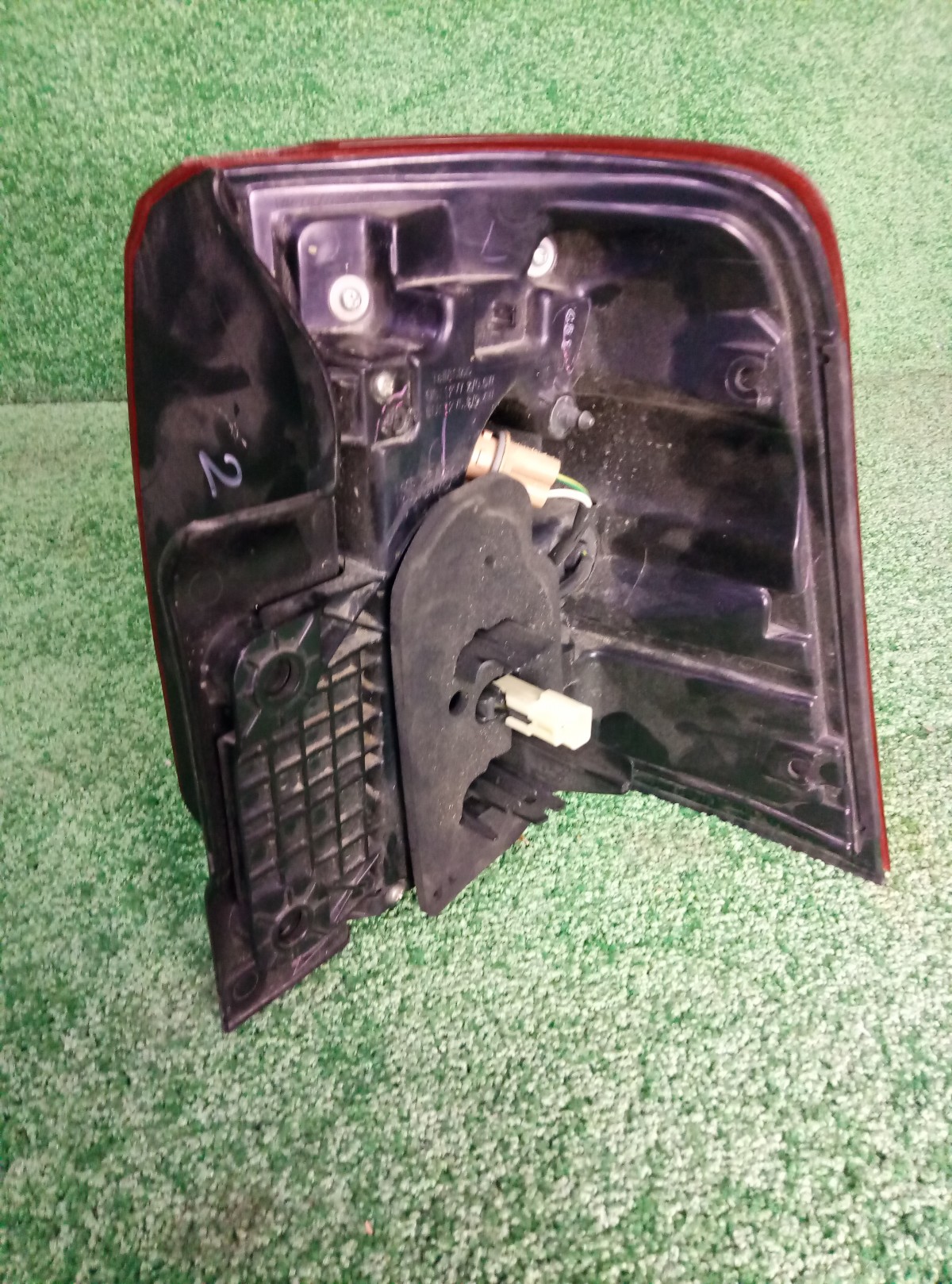 Фонарь задний левый Toyota Land Cruiser 200 8156160A60 на Toyota Land Cruiser 200