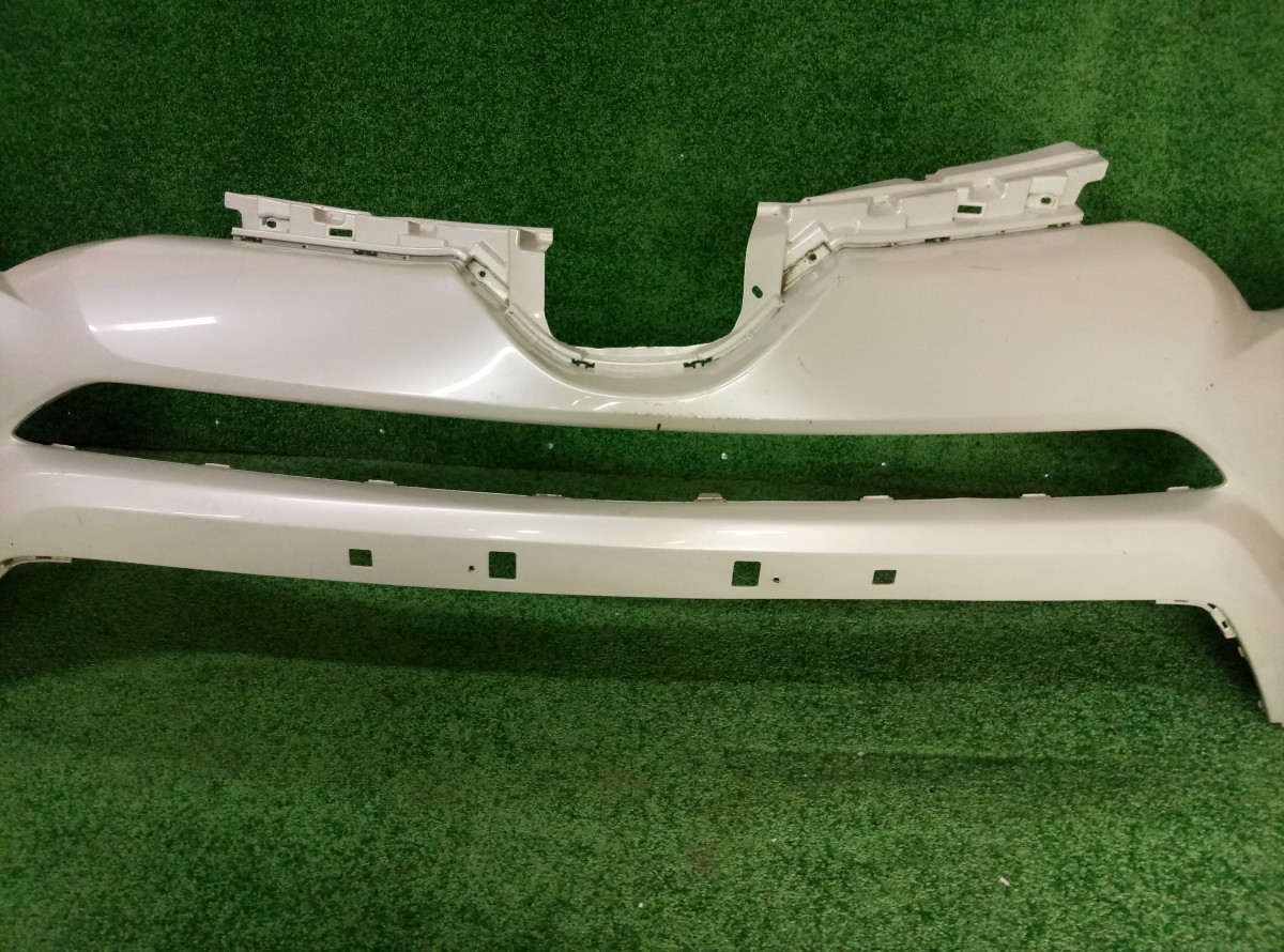 Бампер передний Toyota Rav 4 (A40) на Toyota RAV 4  (CA40)