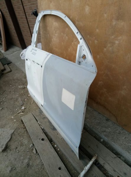 Дверь передняя правая Skoda Superb 2 2008-2013 на Skoda Superb 2