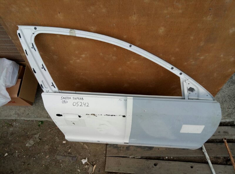 Дверь передняя правая Skoda Superb 2 2008-2013 на Skoda Superb 2