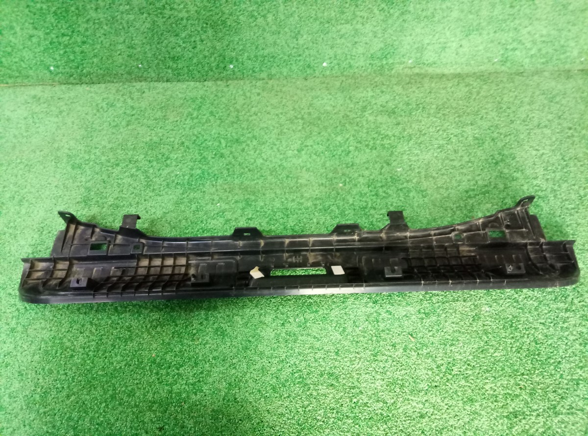 Накладка замка багажника Range Rover Sport  на Land Rover Range Rover Sport  (L320)