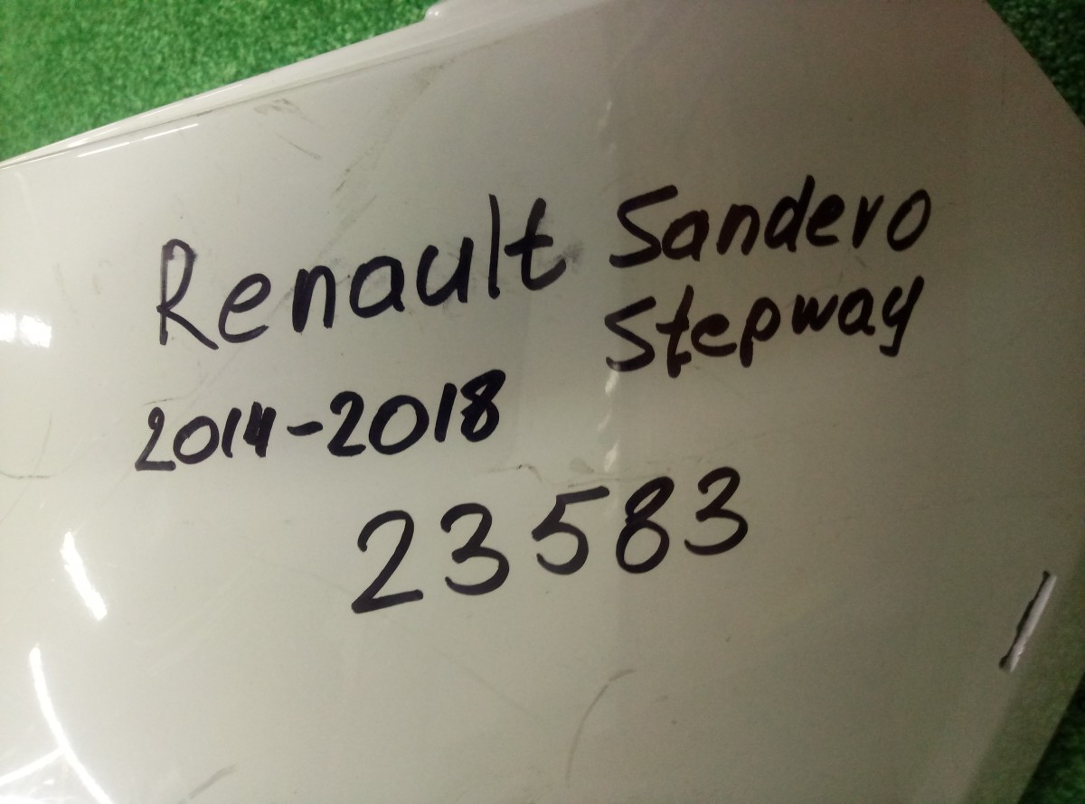 Бампер Renault Sandero Stepway  на Renault Sandero 