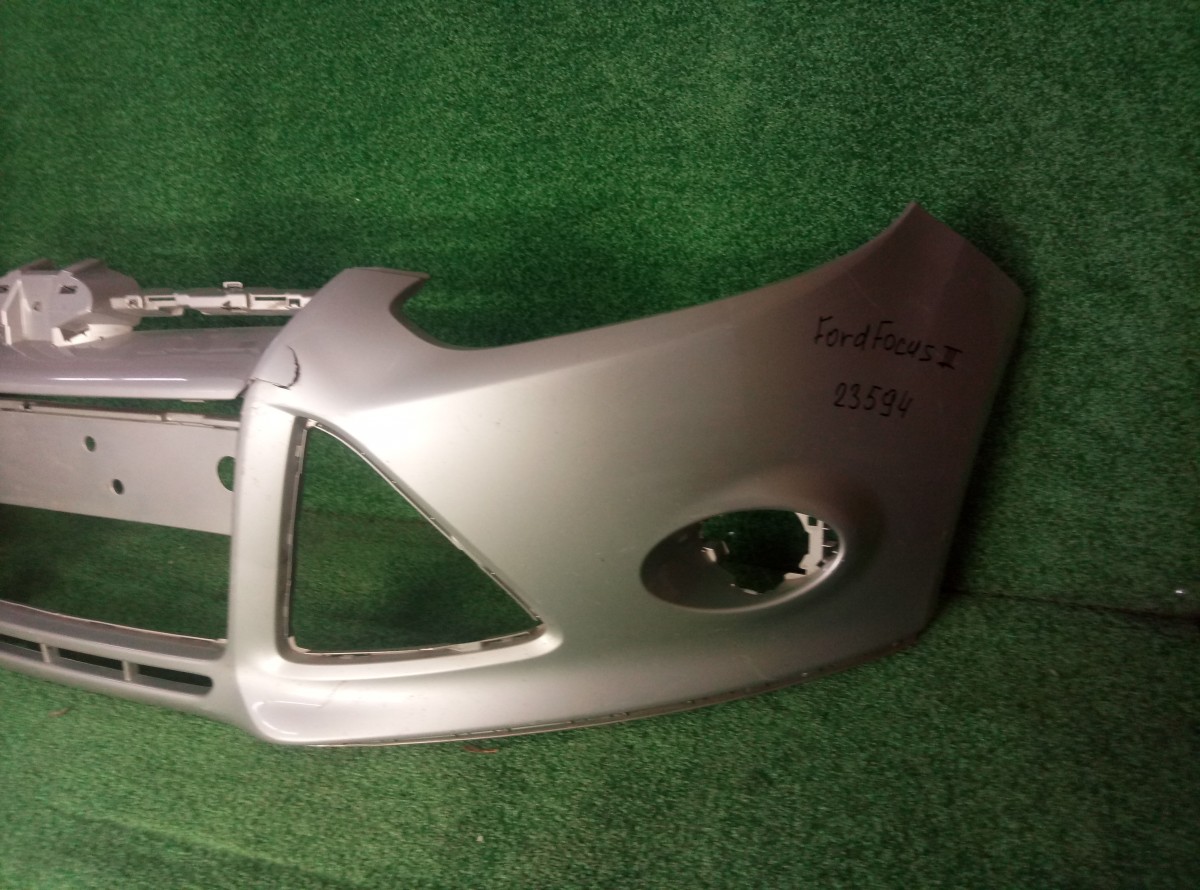Бампер передний Ford Focus  на Ford Focus 3