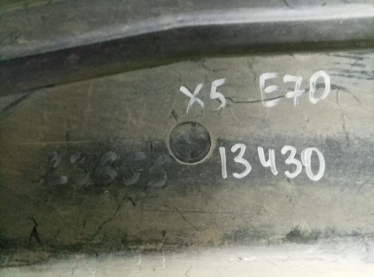 Защита антигравийная BMW E70 на BMW X5 E70