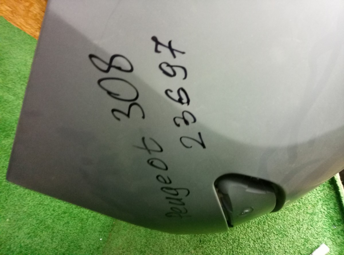 Задний бампер для Peugeot 308 2007-2011 на Peugeot 308