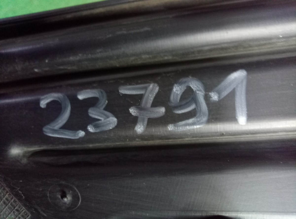 Решетка в бампер правая Ford Focus 3  на Ford Focus 3