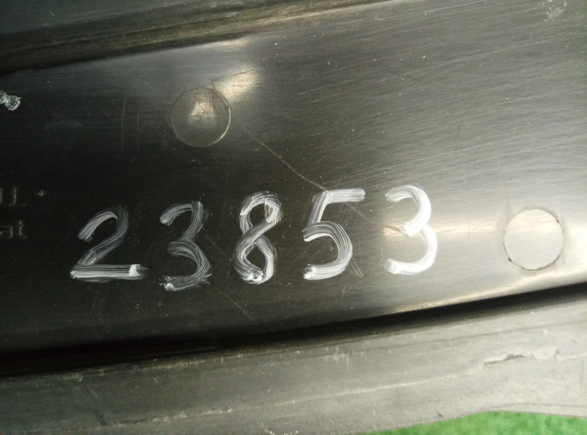 Решетка капота Mercedes Benz W210 на Mercedes-Benz E-Class (W210,S210)