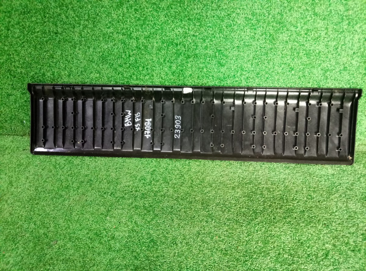 Обшивка багажника BMW X5 F15 на BMW X5 F15