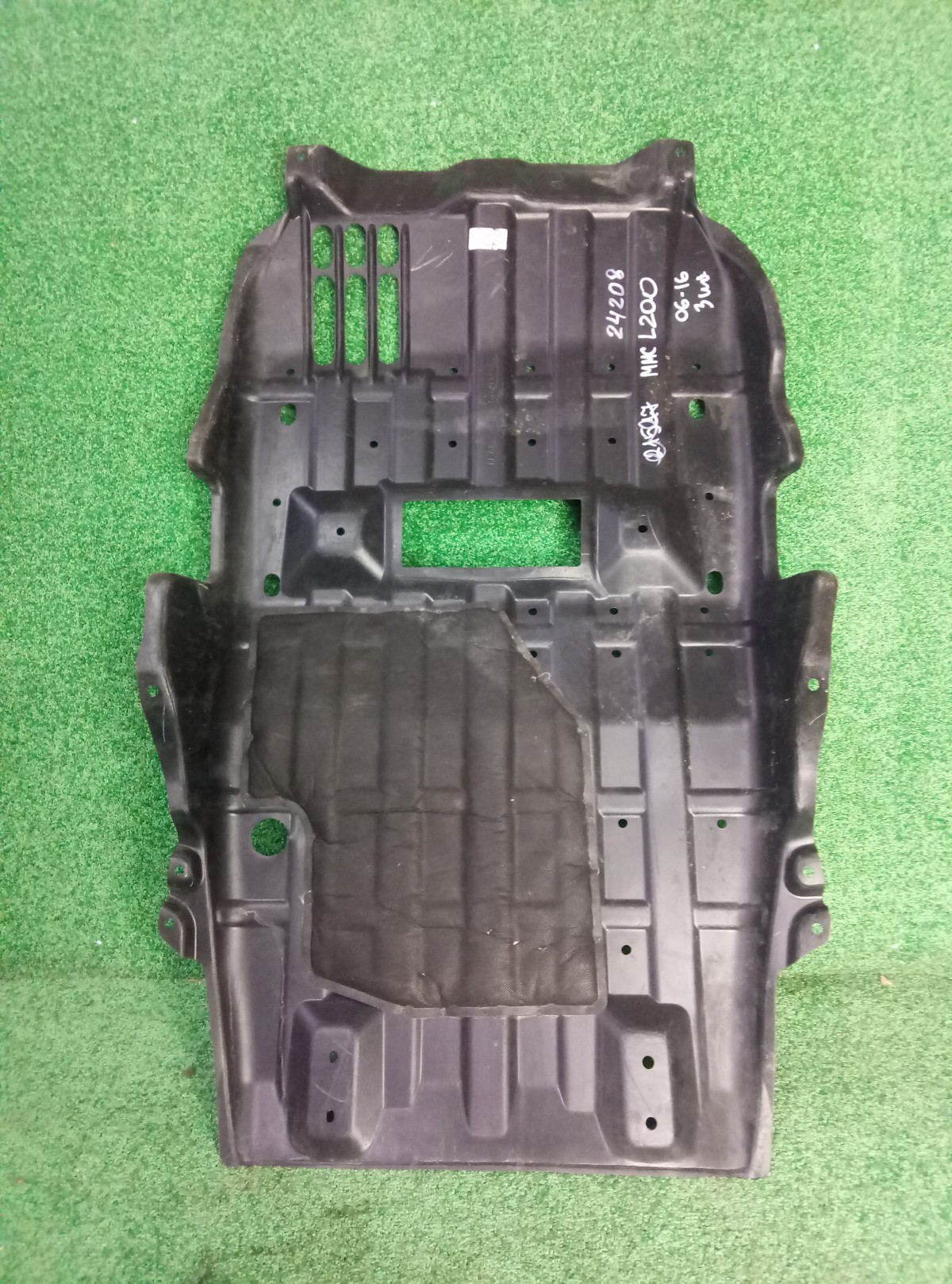 Защита двигателя Mitsubishi L200 2007-2016 [5370B693] на Mitsubishi L200 