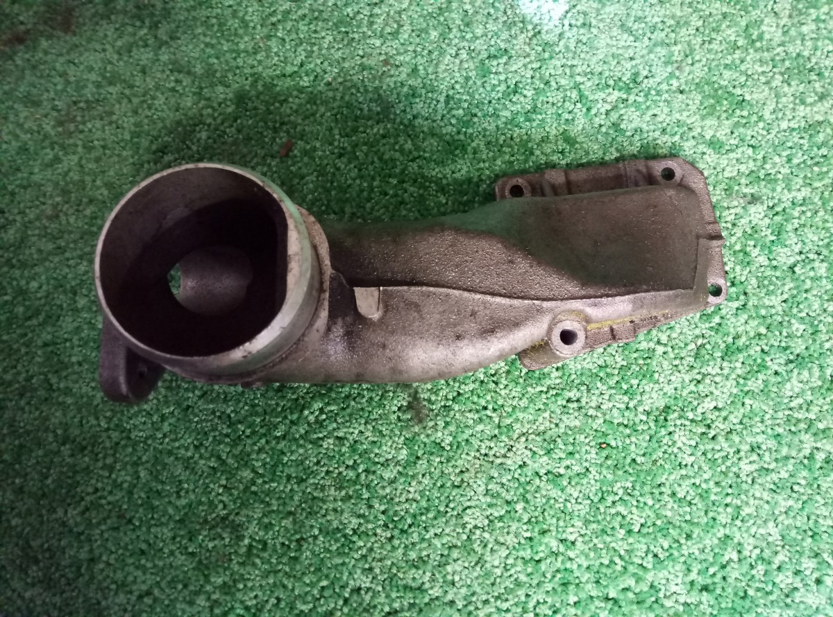 Патрубок интеркулера Mazda CX7 2007- на Mazda CX7 (ER)