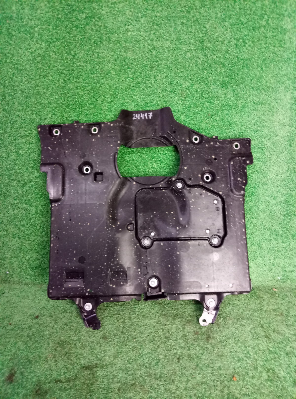 Защита двигателя Toyota Land Cruiser 300 на Toyota Land Cruiser 200