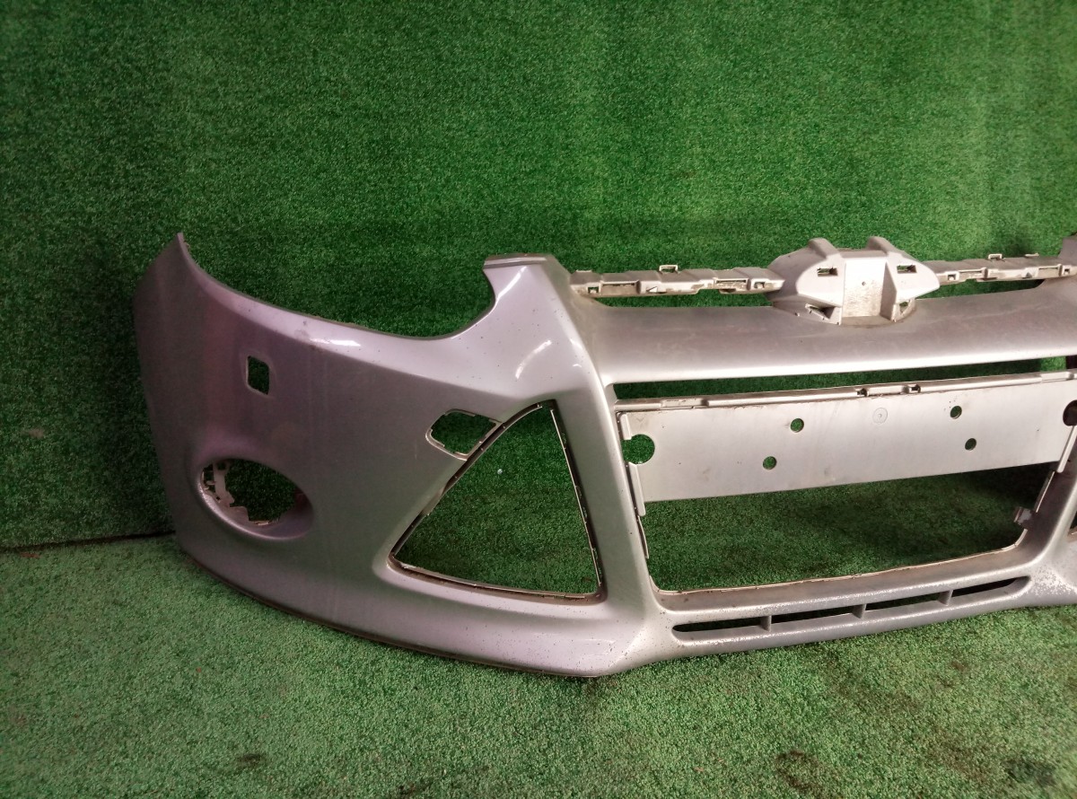 Бампер передний Ford Focus 3  на Ford Focus 3