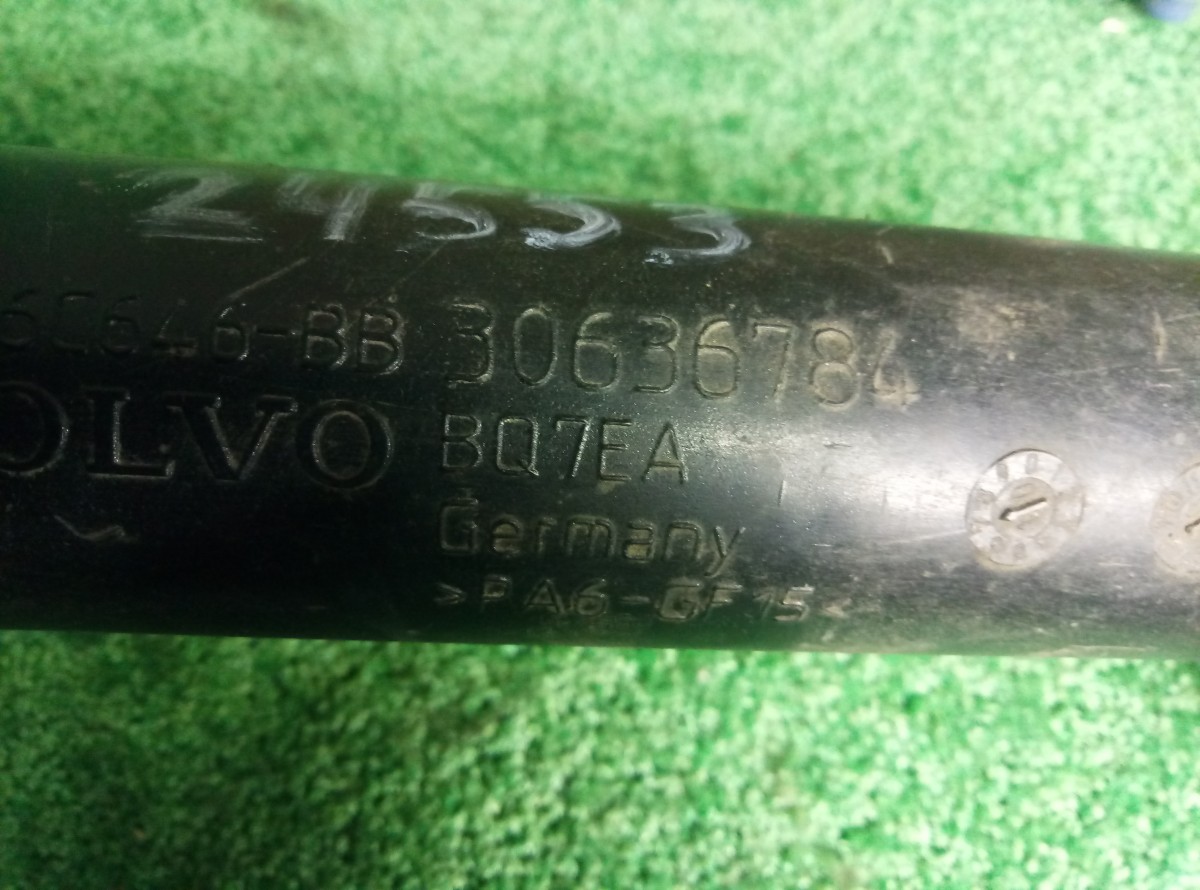 Впускной патрубок турбонаддува Volvo V70 2008  на Volvo V70 