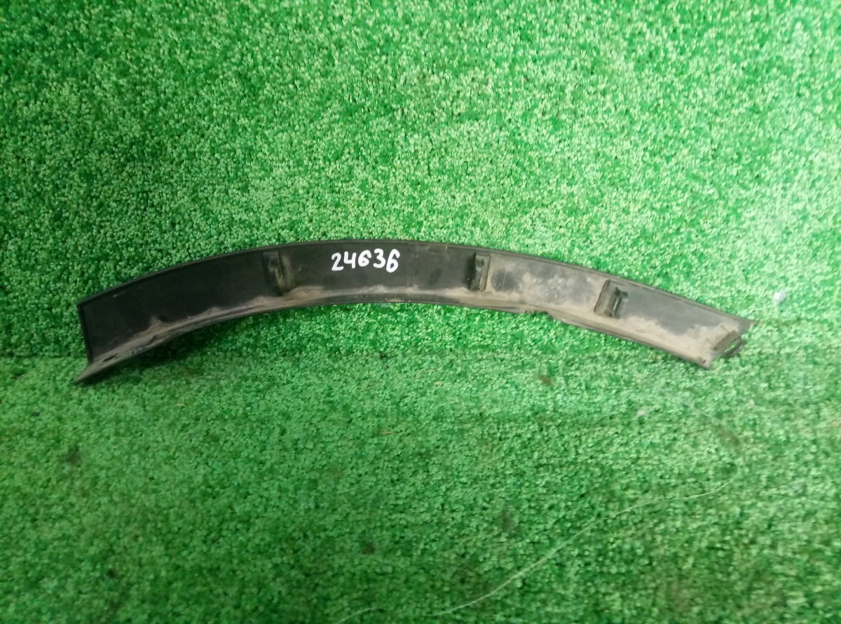 Накладка переднего бампера Toyota Rav4 2013- на Toyota RAV 4 (XA30)