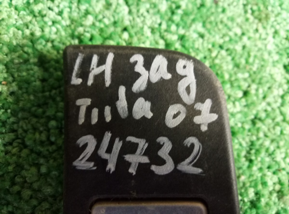 Накладка порога задняя левая Nissan Tiida 07- на Nissan Tiida C11