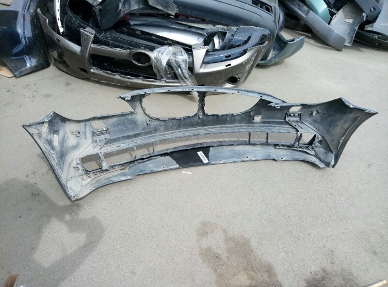 Бампер передний BMW 7-Series F01,F02,F04 2008-2012 на BMW 7-Series F01,F02,F04