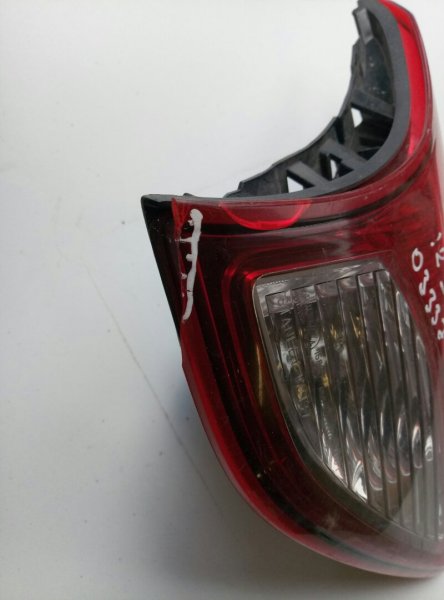 Фонарь задний внутренний левый Mazda CX5 (KE) 2011-2015 на зап.части на Mazda CX5 (KE)