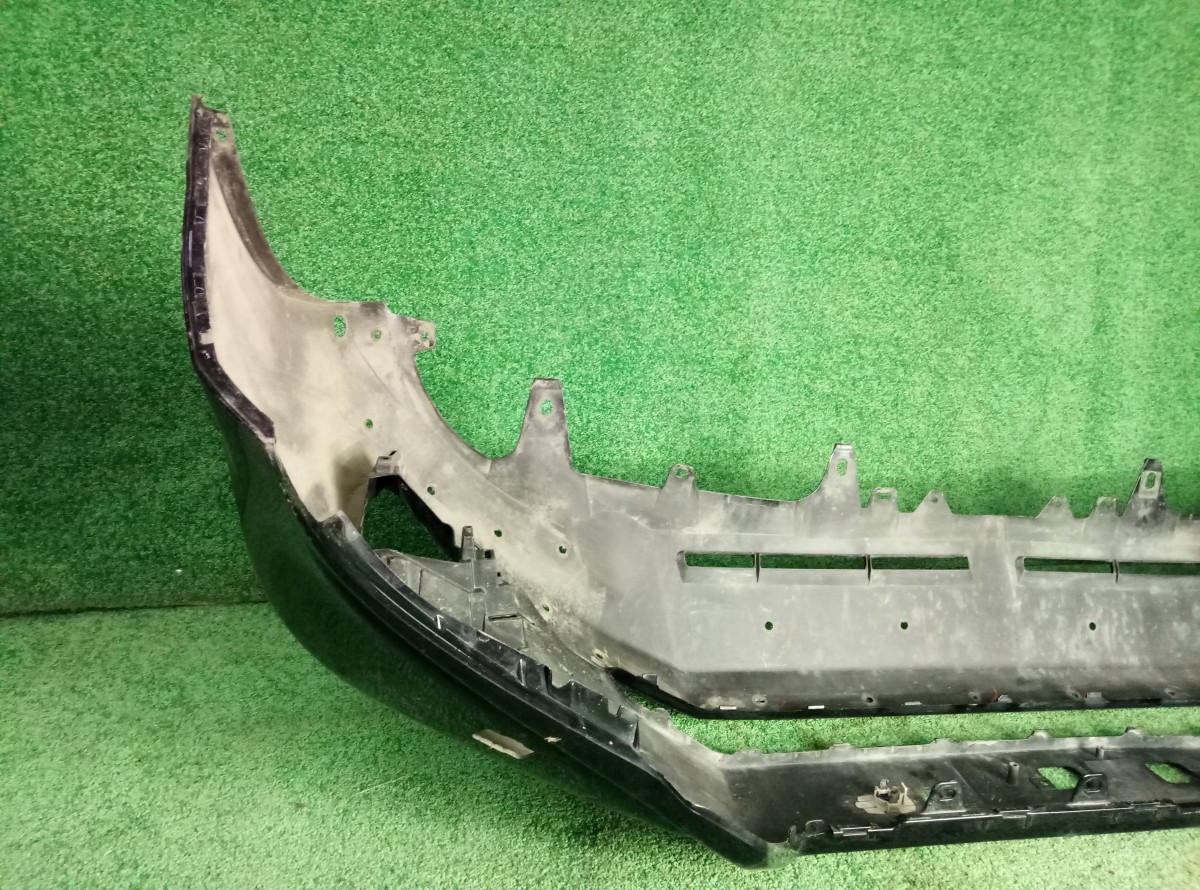 Бампер передний TOYOTA LAND CRUISER PRADO 150 на Toyota Land Cruiser Prado 150