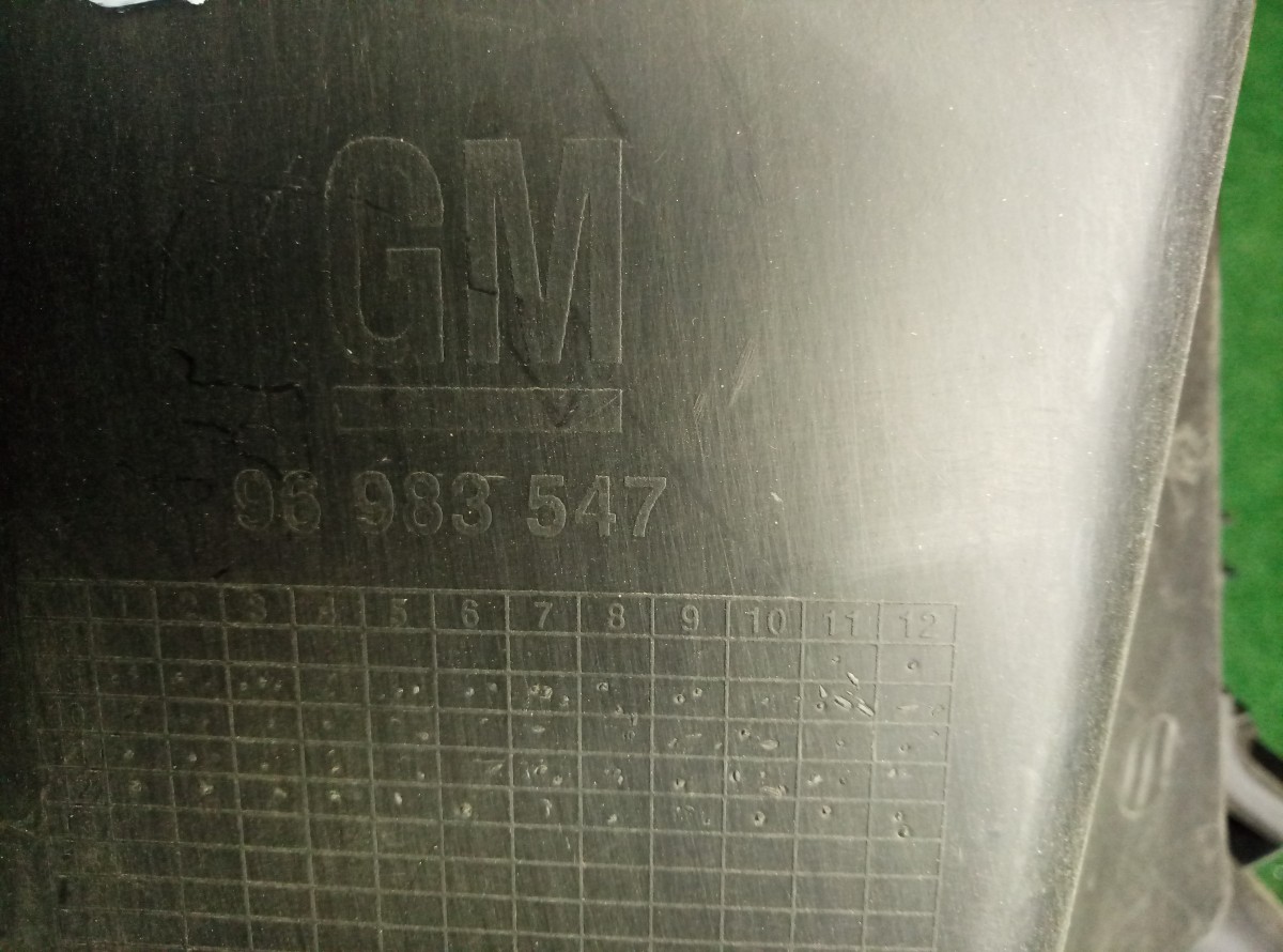 Обшивка стойки задняя левая Chevrolet Cruze J300 на Chevrolet Cruze