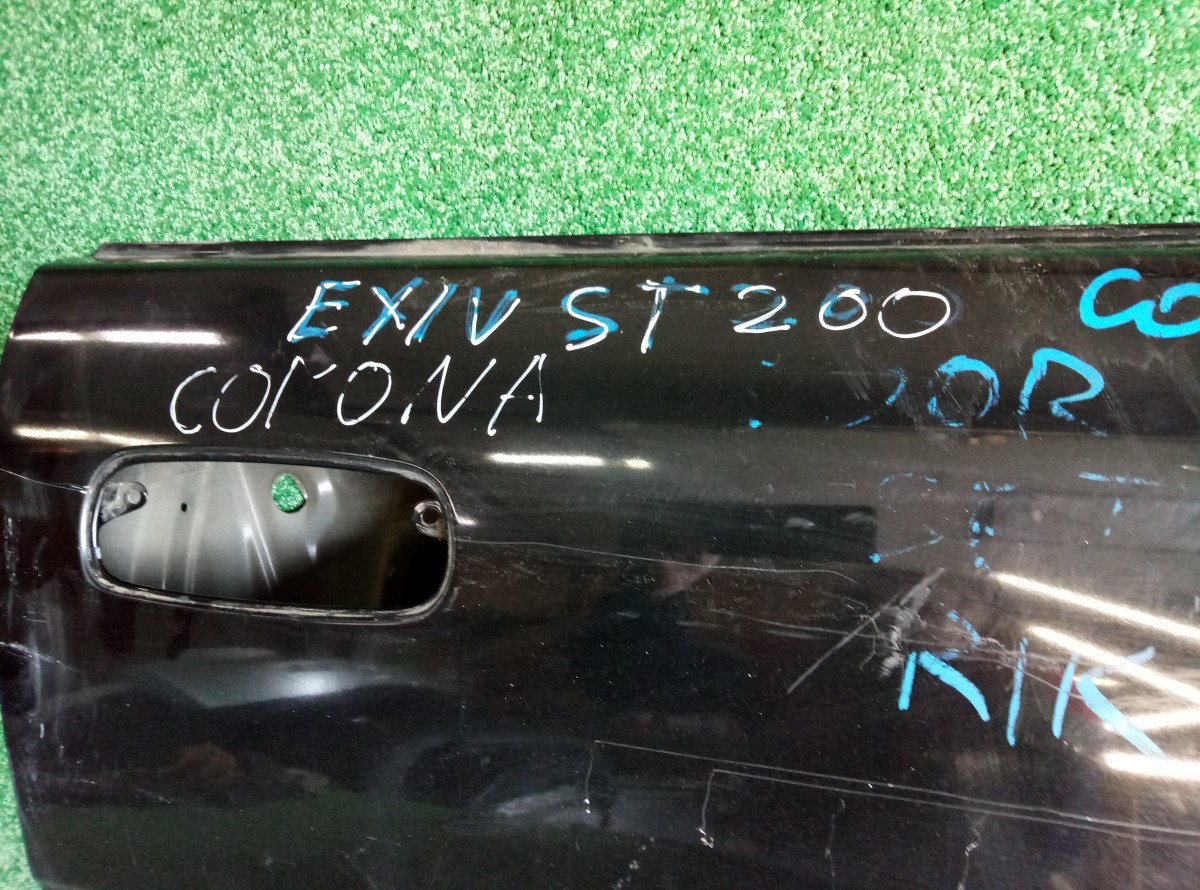 Дверь передняя правая Toyota Corona Exiv ST200 на Toyota Corolla Spacio 