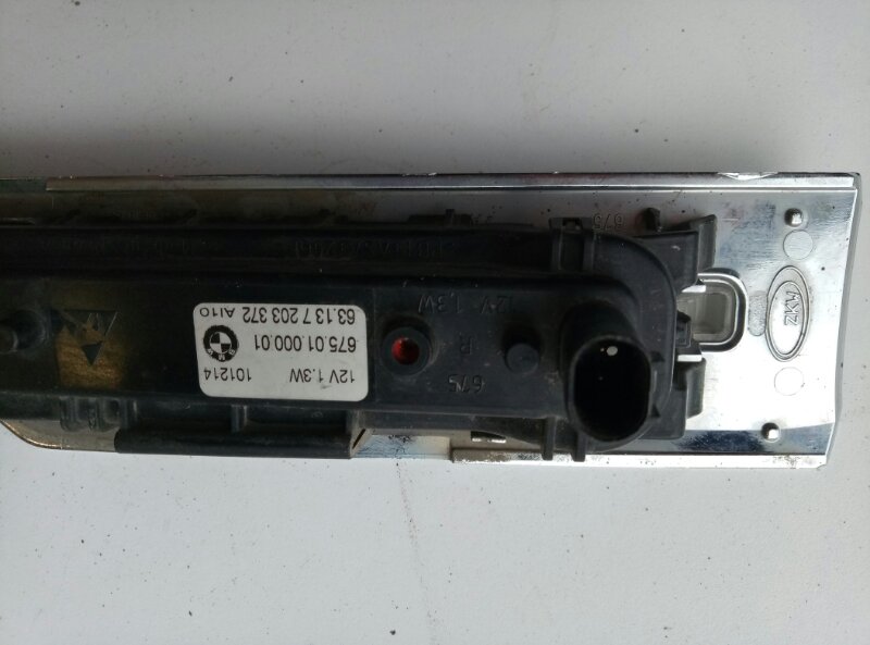 Повторитель на крыло правый желтый BMW 7-Series F01,F02,F04 2008-2012 на BMW 7-Series F01,F02,F04