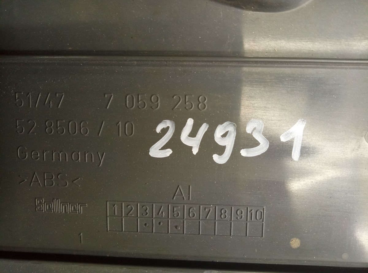 Накладка панели задней Bmw E90 на BMW 3-Series (E9x)