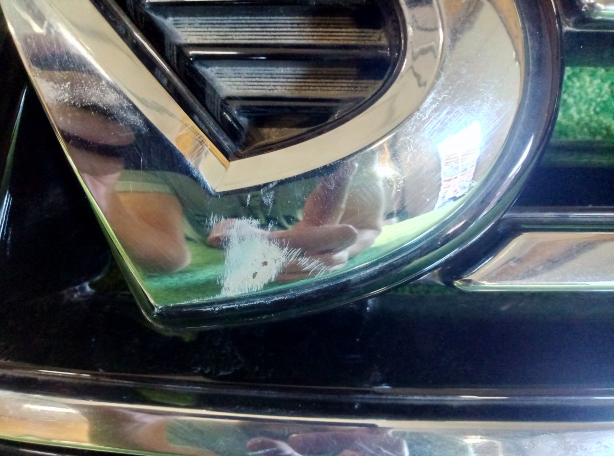 Решетка радиатора Infiniti Jx35 L50    623103JA0A на Audi Q5 8R