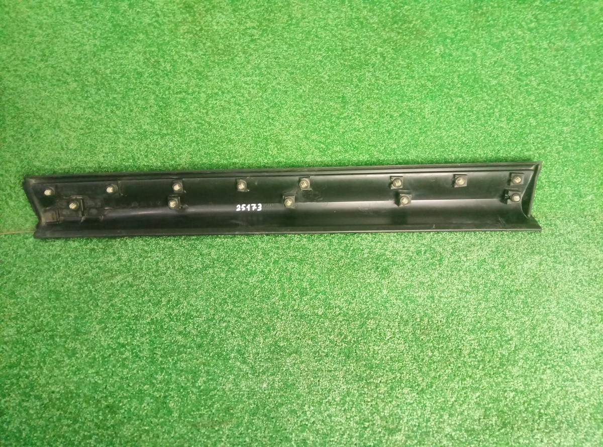 Накладка двери передняя правая Mazda Cx-5 2 2016- на Mazda CX5 (KE)