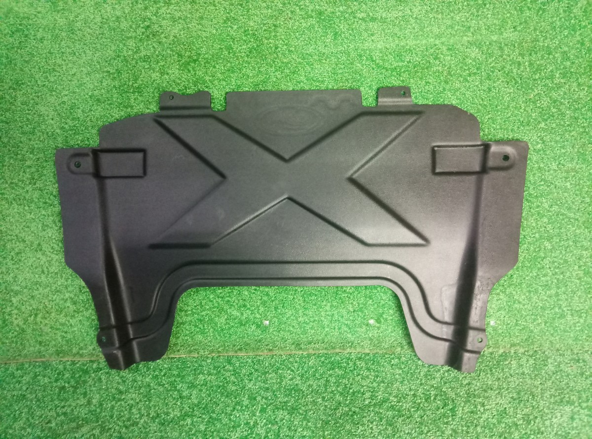 Пыльник двигателя Lada X-Ray на Lada Kalina