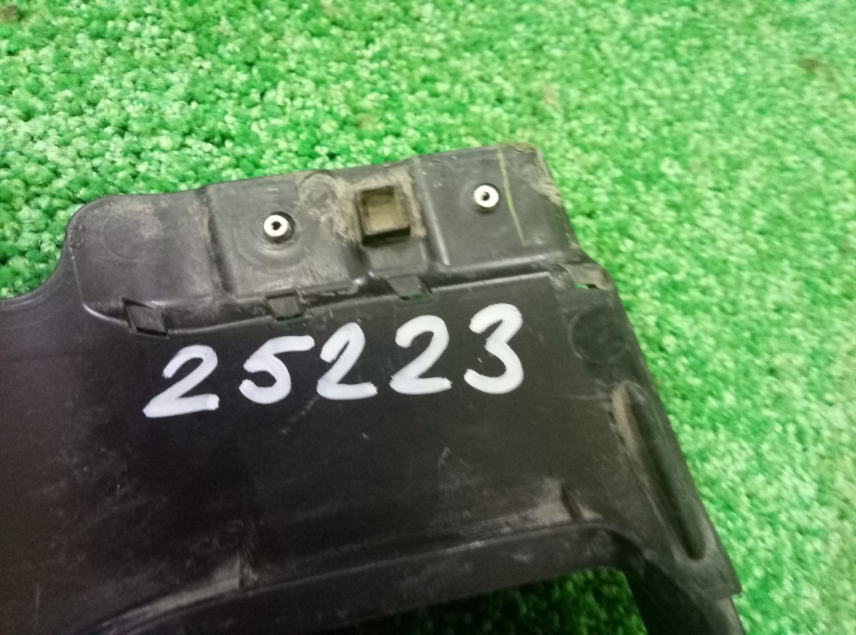 Накладка порога левая Toyota Land Cruiser J200 на Toyota Land Cruiser 200