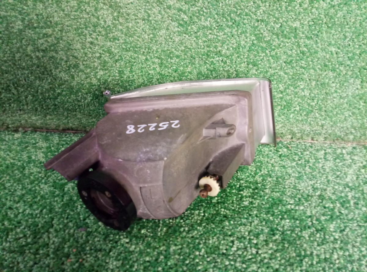 Фара противотуманная левая Toyota Land Cruiser Prado 120 на Toyota Land Cruiser Prado 120