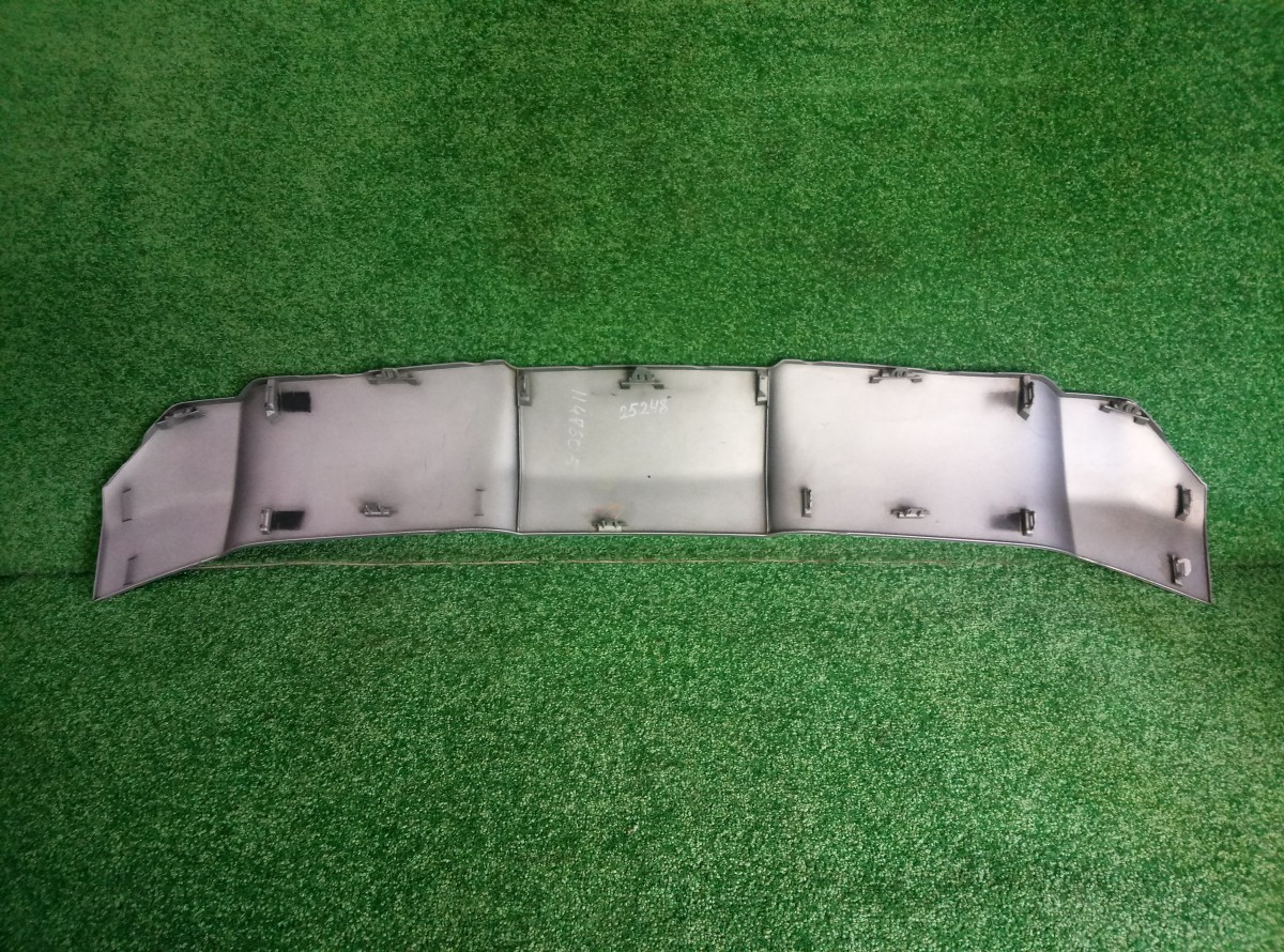 Накладка переднего бампера Lexus LX 570 URJ200 2007-  на Lexus LX 