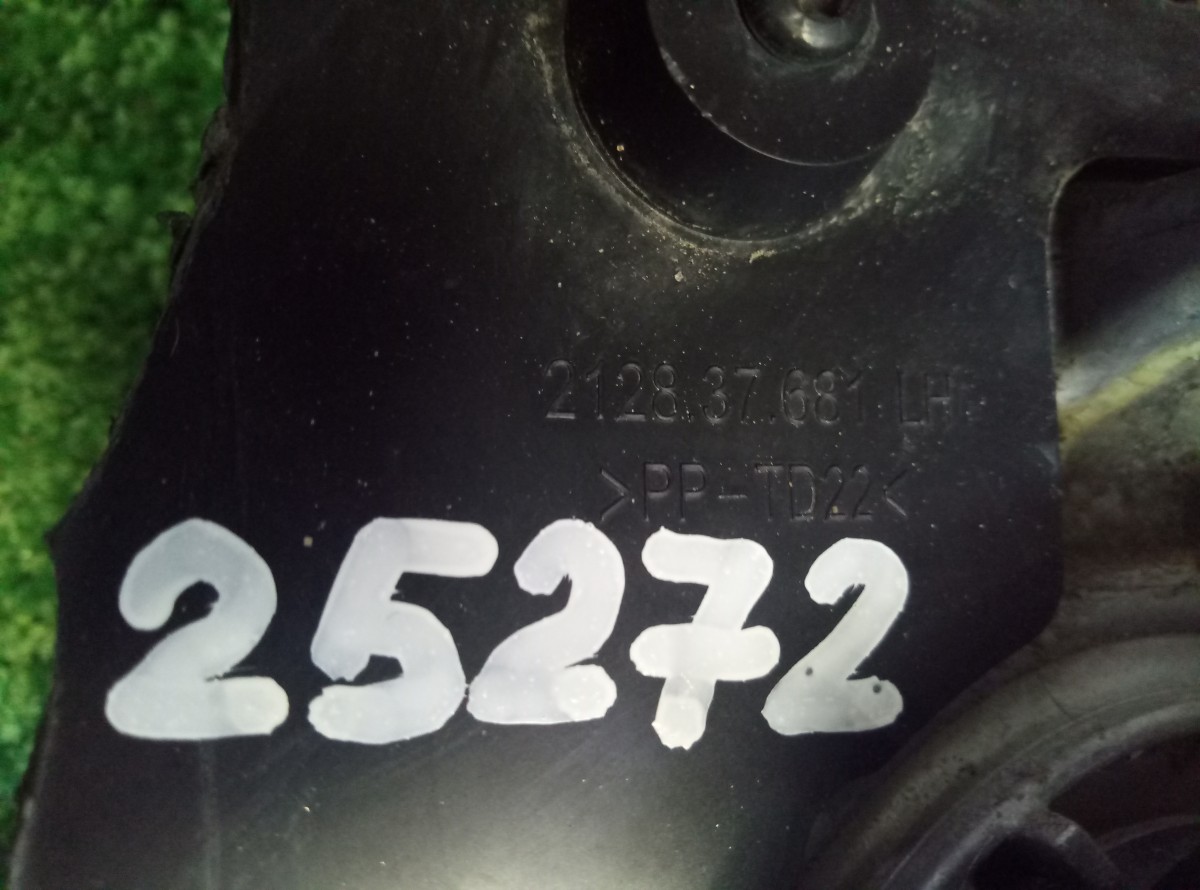 Кронштейн зеркала левого Ford Transit 2014- на Ford Transit