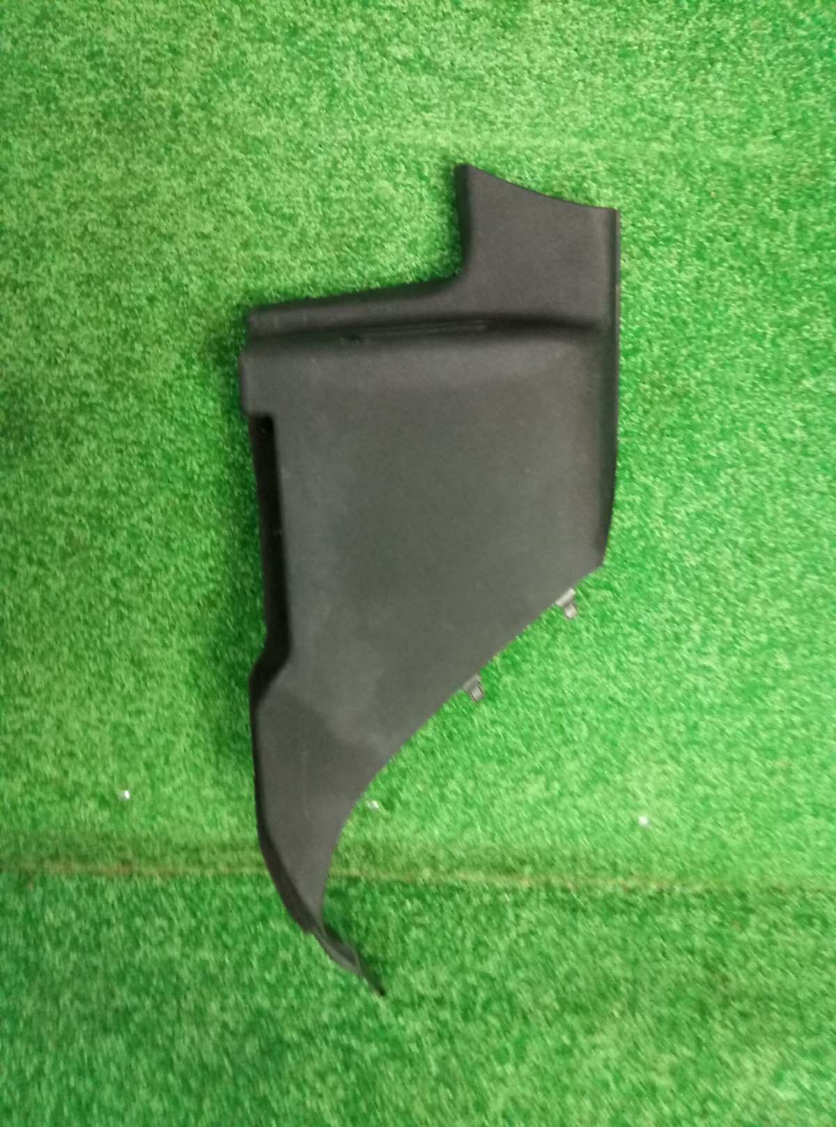Кронштейн полки багажника Citroen C4 на Citroen C4 (2)