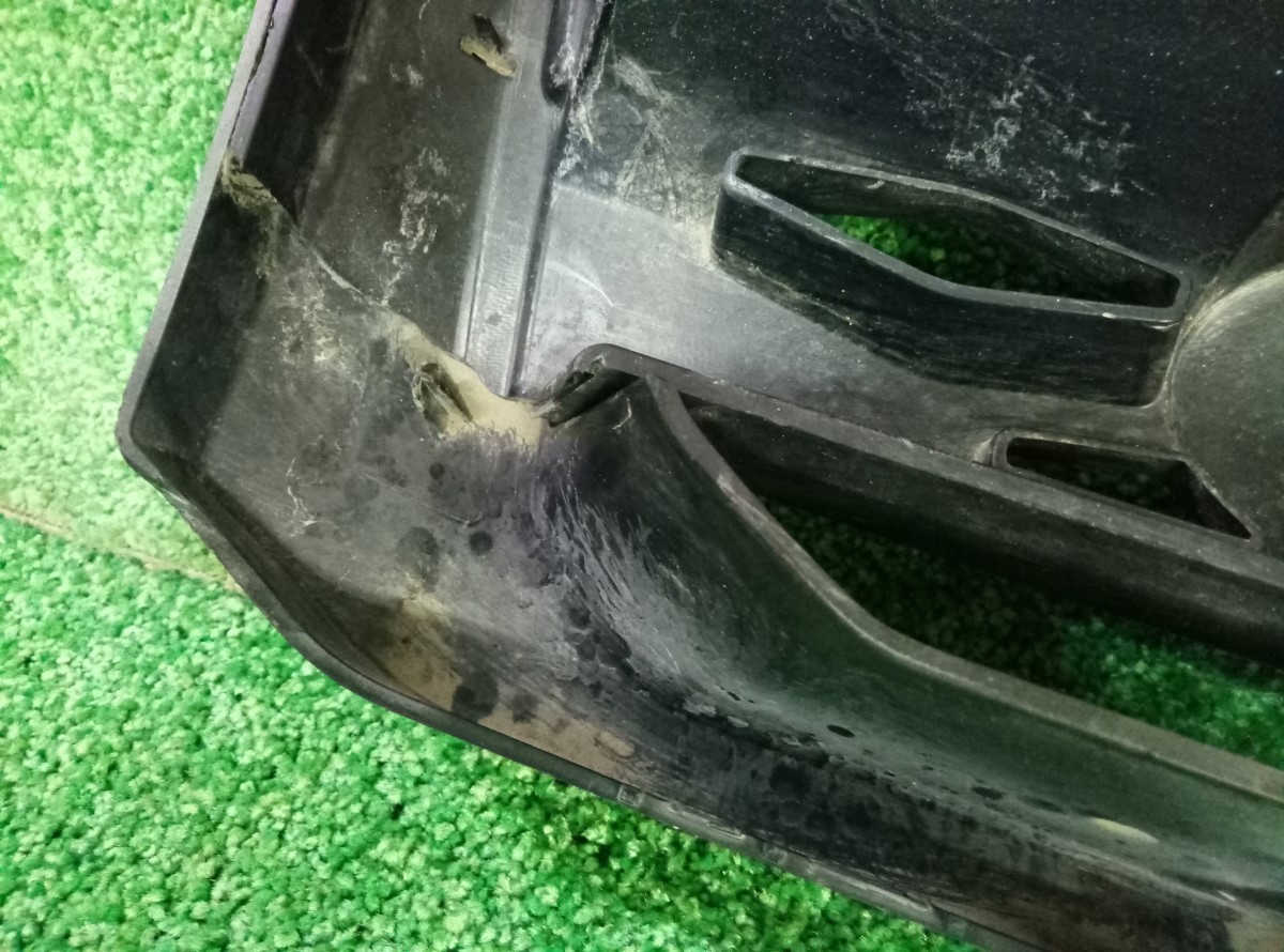 Решетка радиатора Land Rover Freelander 2 2010-2012 на Land Rover Freelander 2