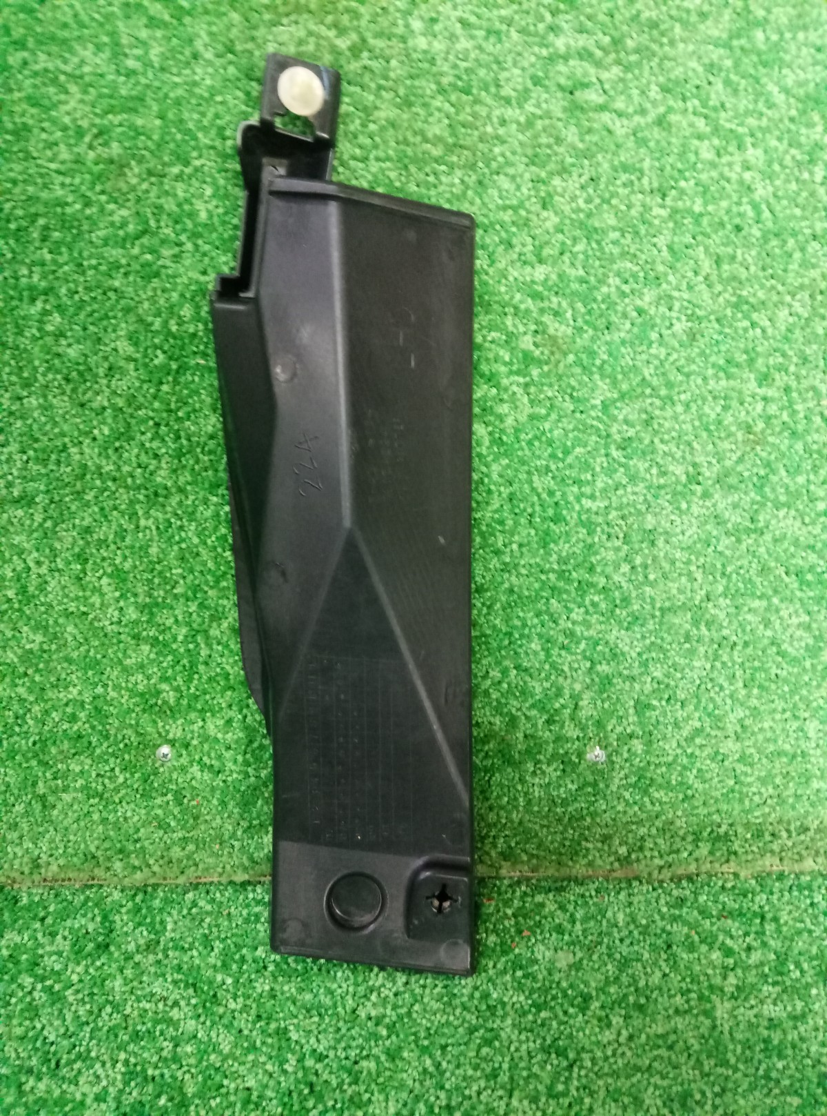 Накладка жабо левая Mitsubishi Lancer 2010 7405A224 на Mitsubishi Lancer X