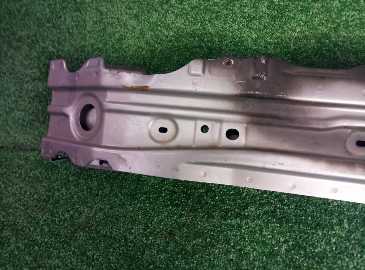 Усилитель переднего бампера Subaru Forester 2012-2015  на Subaru Forester 3