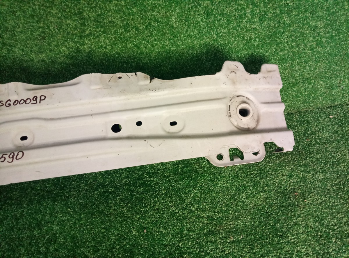 Усилитель переднего бампера Subaru Forester 2012-2015   на Subaru Forester 3